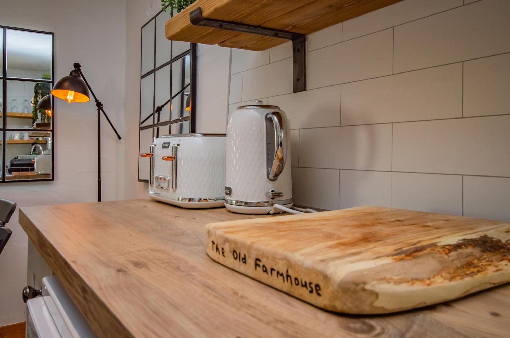 Cosy Farm Conversion In The Heart Of Pembrokeshire Maenclochog Экстерьер фото