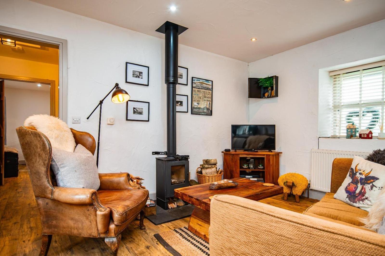 Cosy Farm Conversion In The Heart Of Pembrokeshire Maenclochog Экстерьер фото