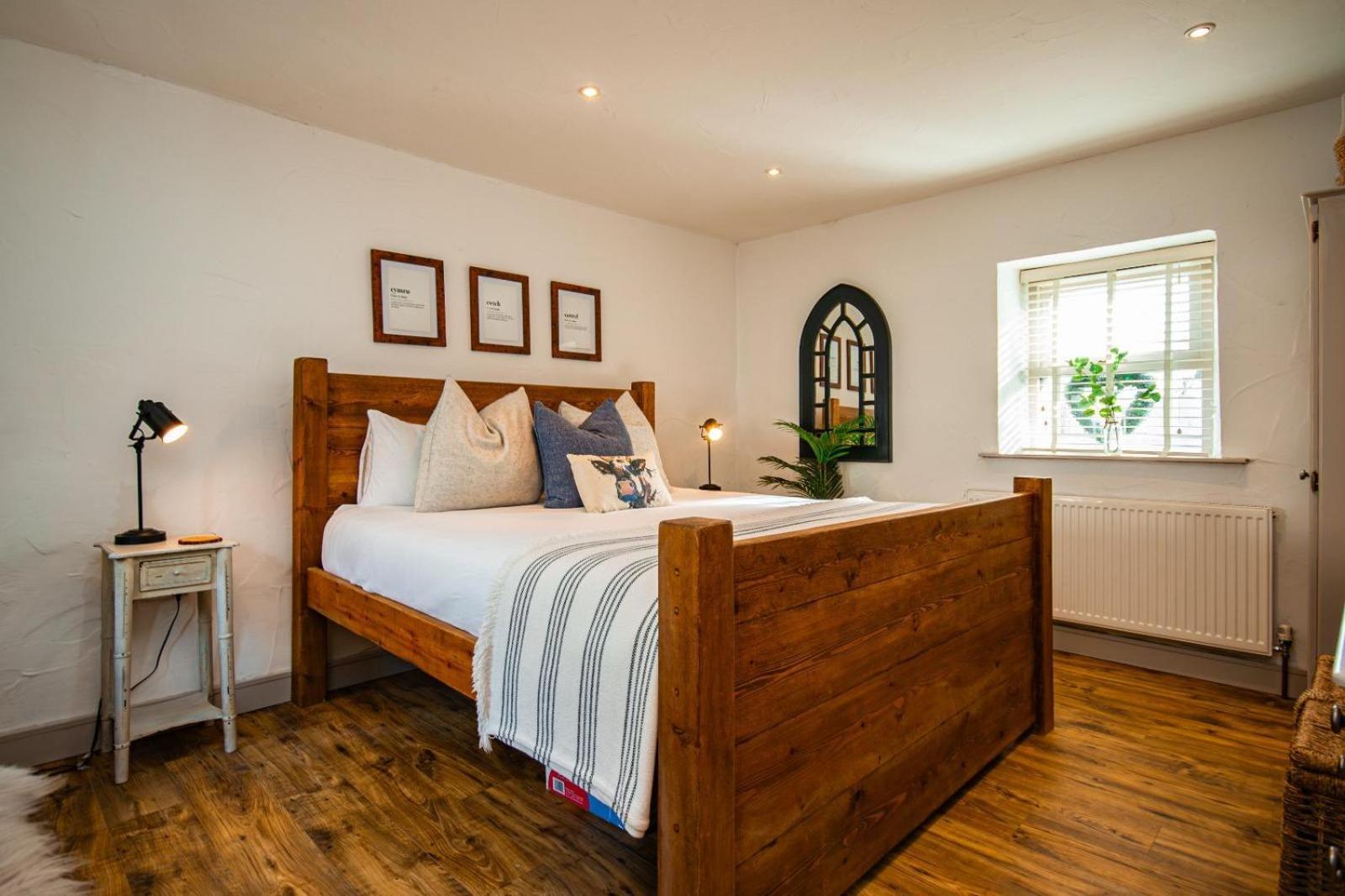 Cosy Farm Conversion In The Heart Of Pembrokeshire Maenclochog Экстерьер фото